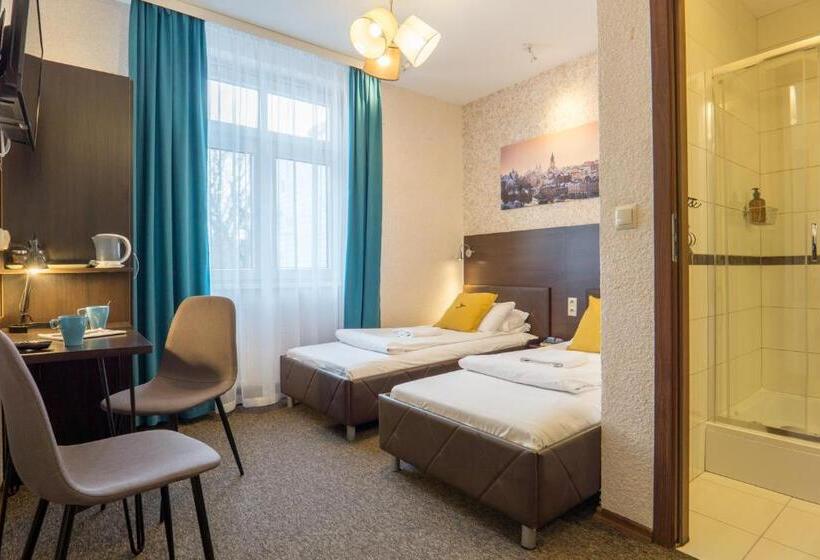 이코노미 룸, Noclegi Orla 6