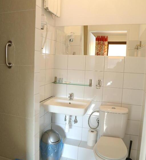 اتاق استاندارد, B & B Tomula