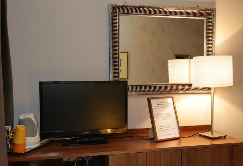 اتاق استاندارد, B & B Tomula