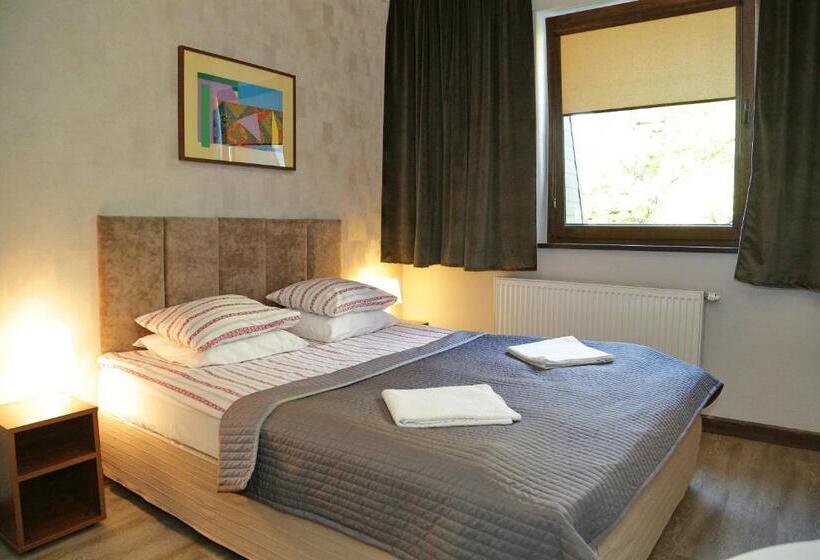 اتاق استاندارد با تخت بزرگ, B & B Tomula