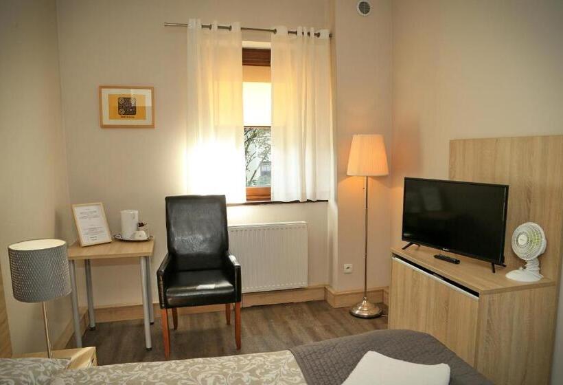 اتاق استاندارد یک نفره, B & B Tomula