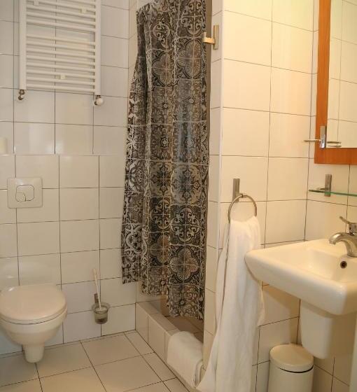 اتاق استاندارد سه نفره, B & B Tomula