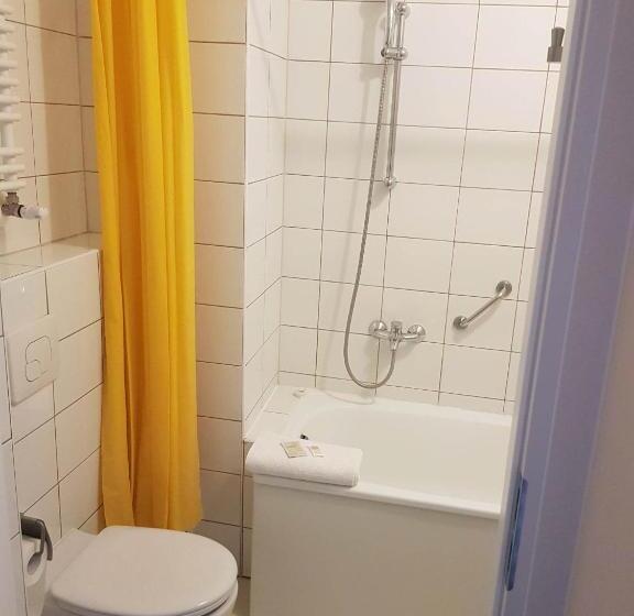 اتاق استاندارد سه نفره, B & B Tomula