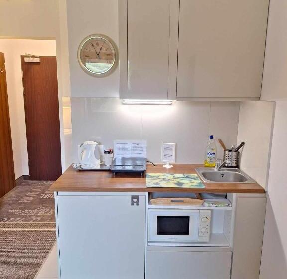 آپارتمان سوپریور 1 خوابه, B & B Tomula