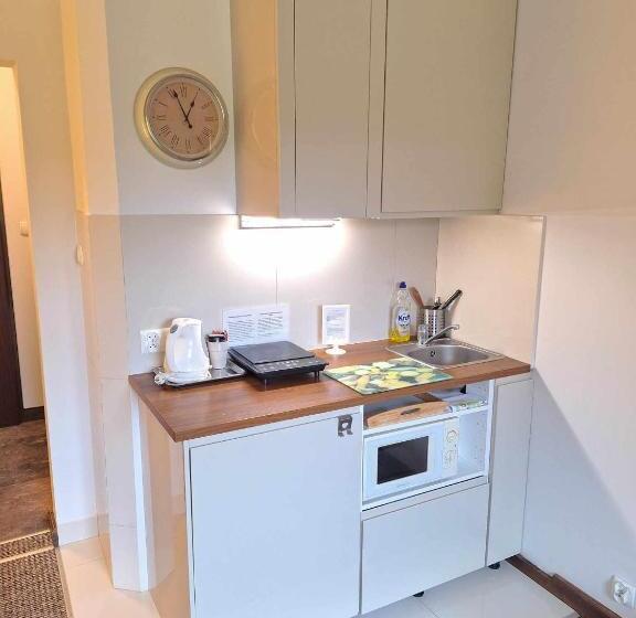 آپارتمان سوپریور 1 خوابه, B & B Tomula