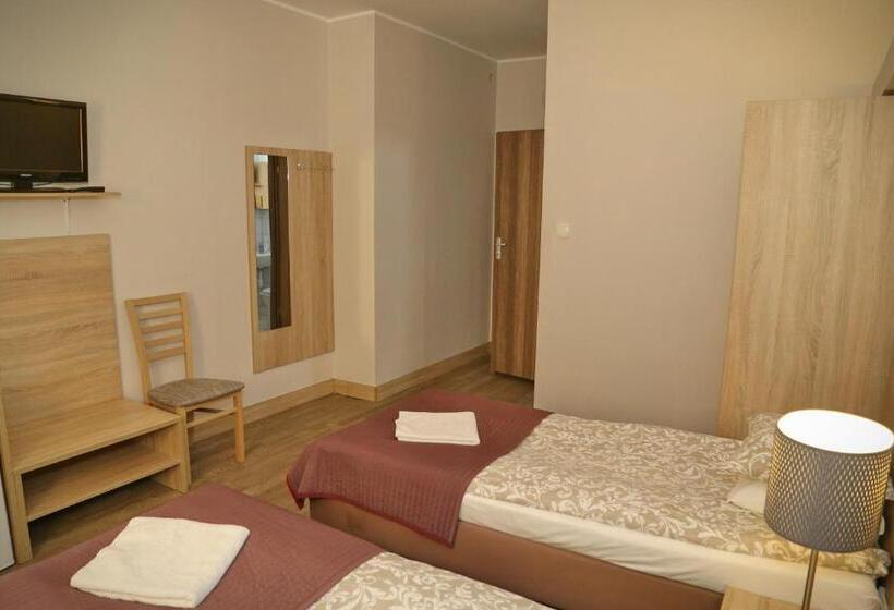 اتاق استاندارد, B & B Tomula