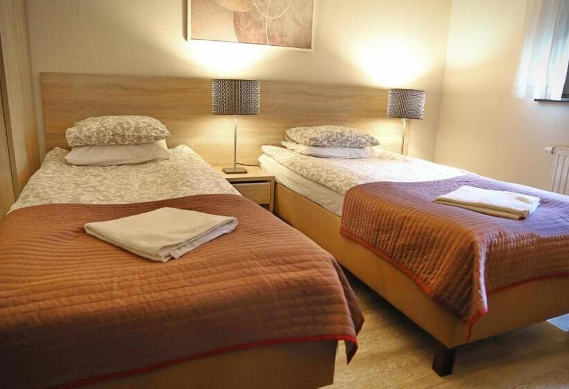 اتاق استاندارد, B & B Tomula