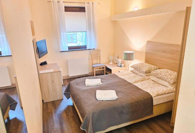 اتاق استاندارد, B & B Tomula