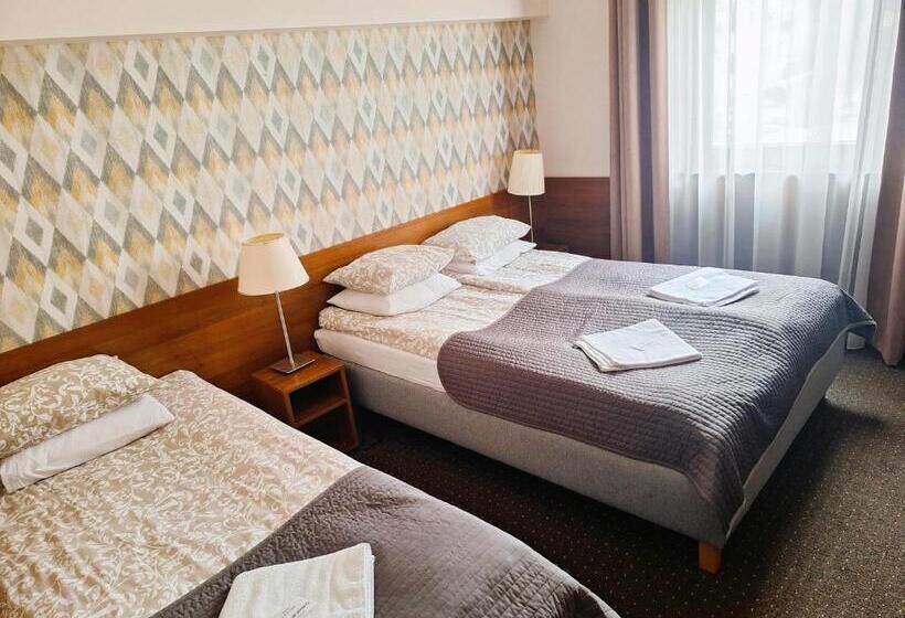 اتاق استاندارد سه نفره, B & B Tomula