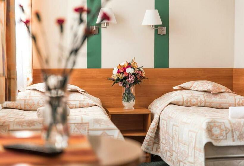 اتاق استاندارد, Amicus żoliborz