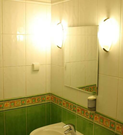 חדר סטנדרט לשלושה, Amicus żoliborz