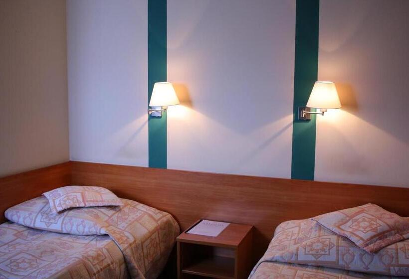 חדר סטנדרט, Amicus żoliborz