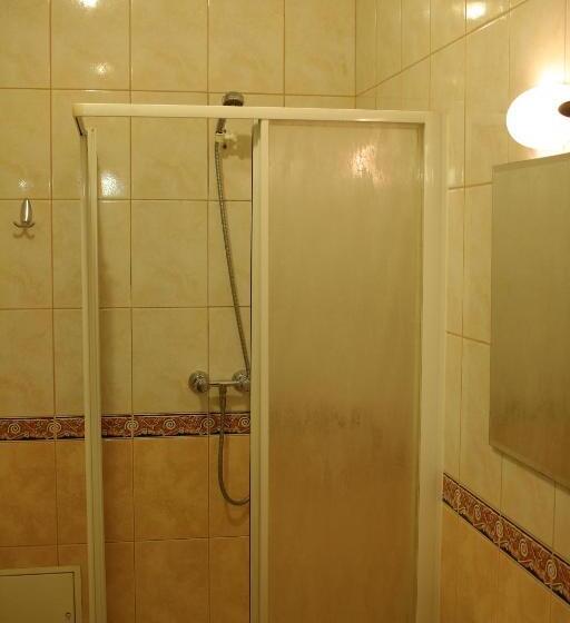 اتاق استاندارد سه نفره, Amicus żoliborz