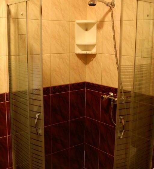 اتاق استاندارد چهار تخته, Amicus żoliborz