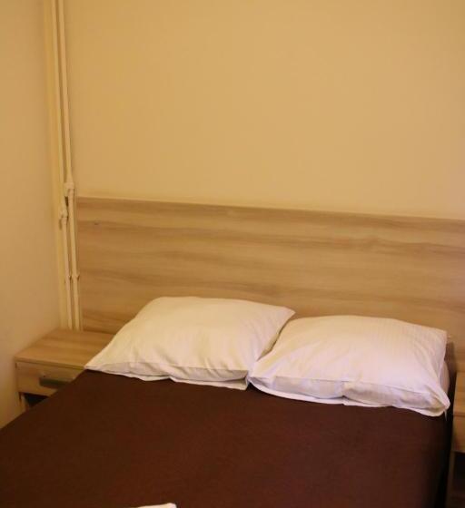 חדר סטנדרט לארבעה, Amicus żoliborz