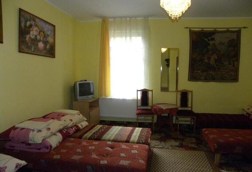 Üç Kişilik Standart Oda, Dom Wypoczynkowy Admirał