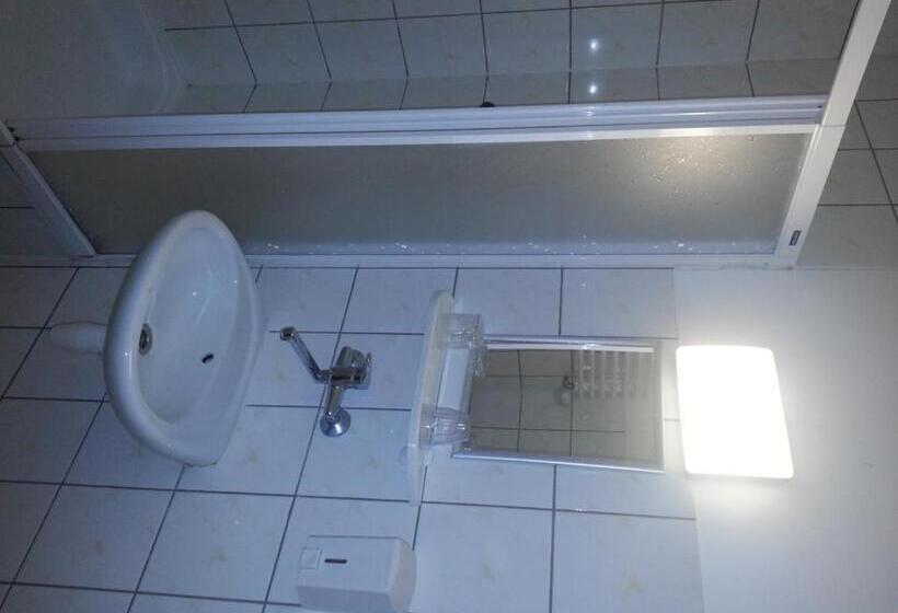 Camera Quadrupla Standard, Dom Wypoczynkowy Admirał