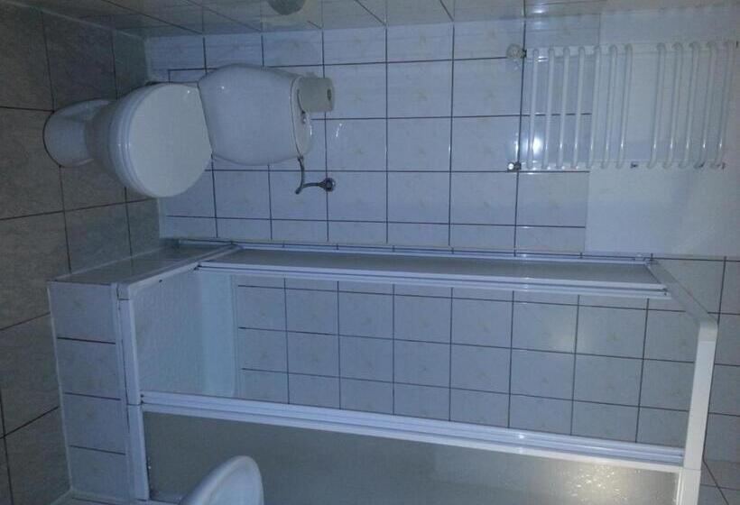 Dört Kişilik Standart Oda, Dom Wypoczynkowy Admirał