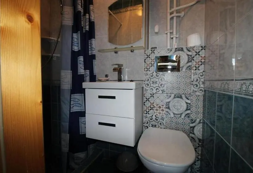 Economy Quadruple Room, Dw U Wajdy