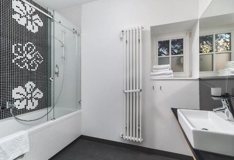 غرفة قياسية, Grand Tulipan