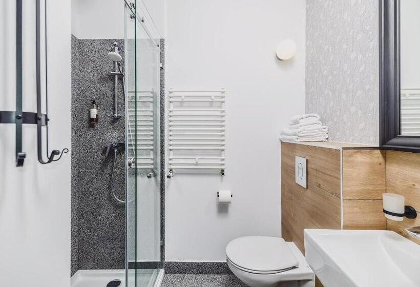 غرفة قياسية مزوَّدة بتراس, Grand Tulipan