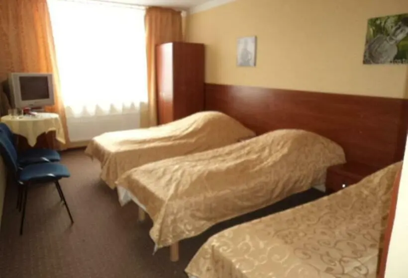 スタンダードトリプルルーム, Obiekt Tatar   Usługi Hotelarskie