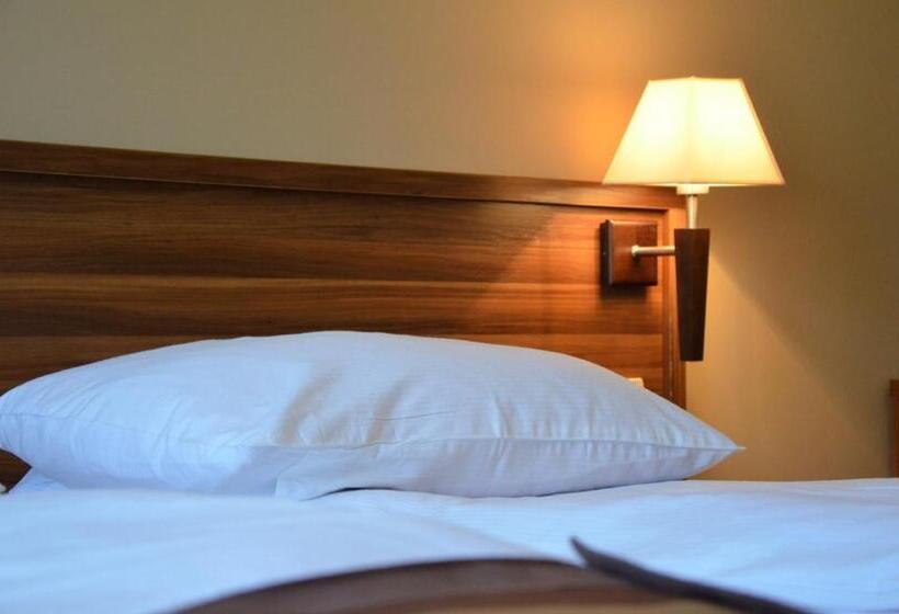 غرفة كمفورت مطلة على البحيرة, Obiekt Tatar   Usługi Hotelarskie