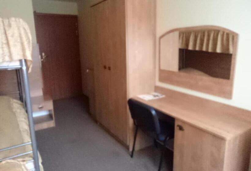 غرفة إقتصادية, Obiekt Tatar   Usługi Hotelarskie