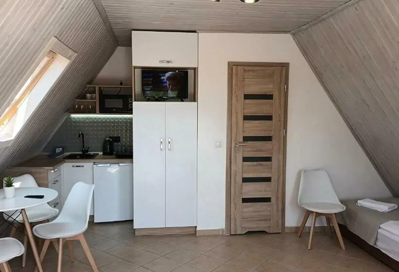 Deluxe Neljän Hengen Huone, Pensjonacik Ewa