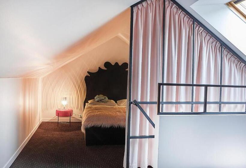 اتاق لوکس با بالکن, Sielanka