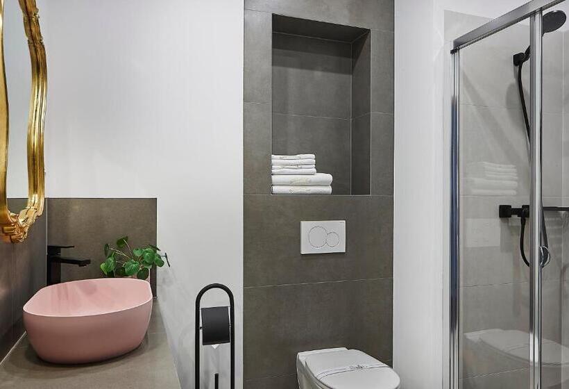 اتاق لوکس با بالکن, Sielanka