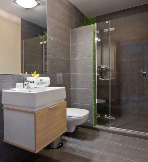 Студио Стандарт с Террасой, Silverton Sauna,jacuzzi,mini Siłownia,bar Sezonowy, Przyjazny Rodzinom