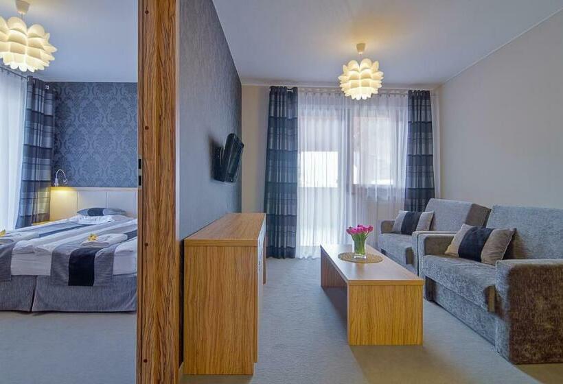Студио Стандарт с Террасой, Silverton  Sauna,jacuzzi,mini Siłownia,bar Sezonowy, Przyjazny Rodzinom