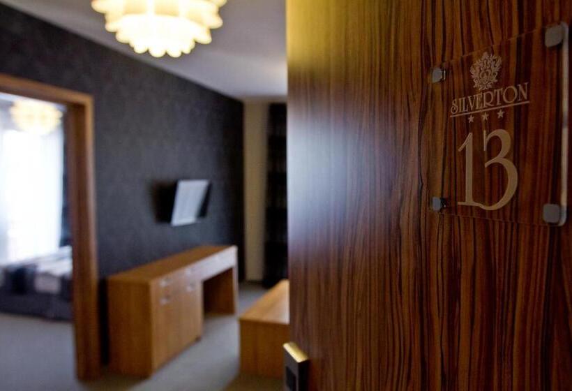 Студио Стандарт с Террасой, Silverton Sauna,jacuzzi,mini Siłownia,bar Sezonowy, Przyjazny Rodzinom