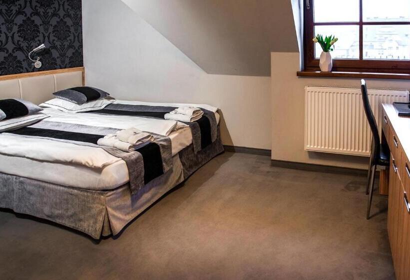 Классический Номер, Silverton Sauna,jacuzzi,mini Siłownia,bar Sezonowy, Przyjazny Rodzinom