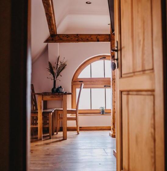 חדר סטנדרט לשלושה, Villa Hubertus