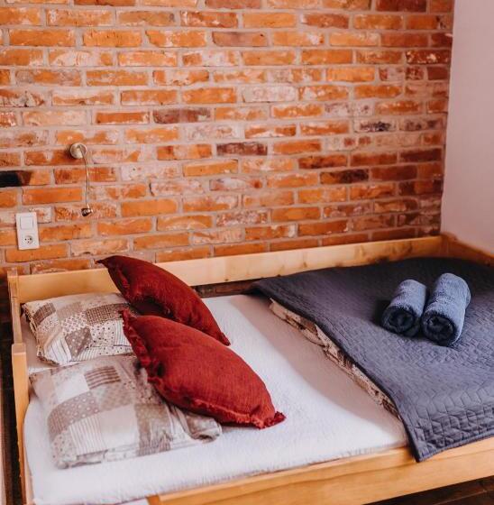 חדר סטנדרט לשלושה, Villa Hubertus