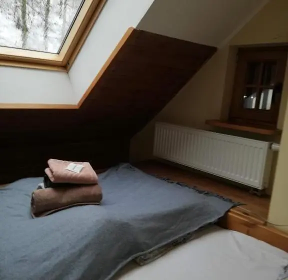 バス共有のスタンダードルーム, Villa Hubertus