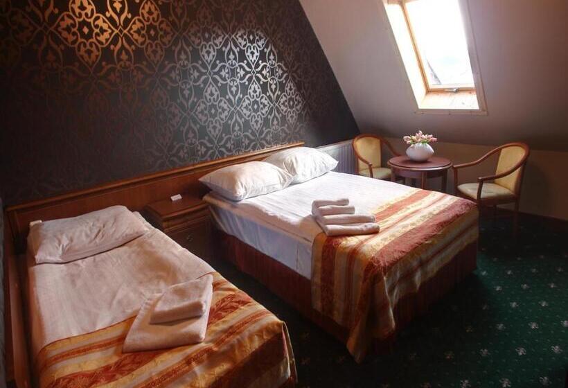 Номер Стандарт Трехместный, Biały Dunajec Resort & Spa