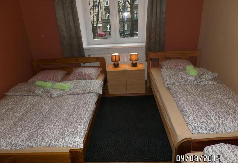 اتاق استاندارد چهار تخته, Dream Hostel & Apartments