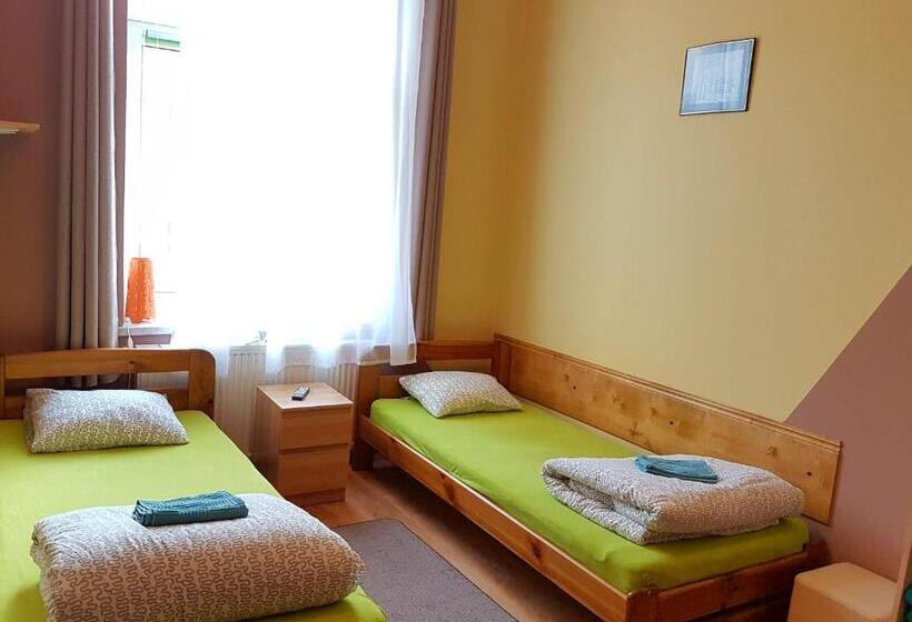 اتاق استاندارد, Dream Hostel & Apartments