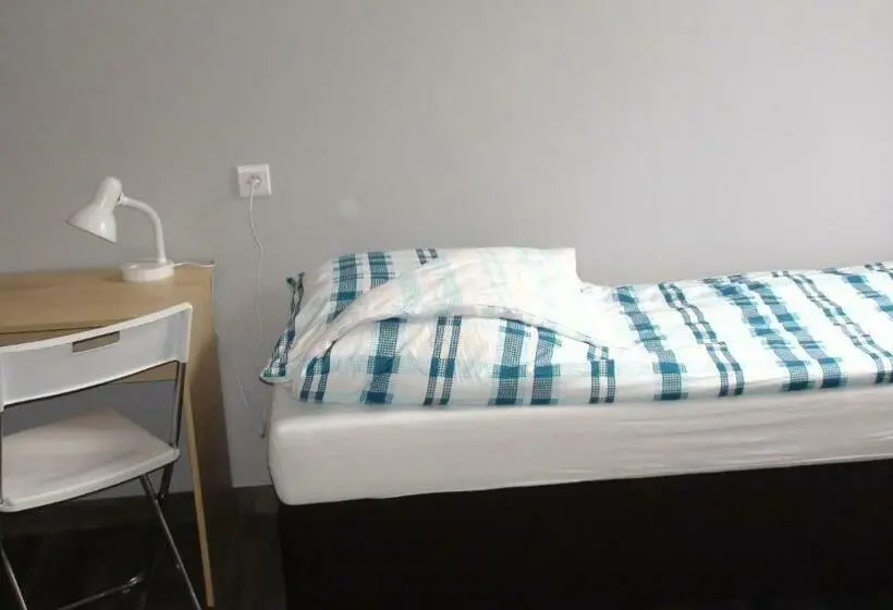 Standard Yhden Hengen Huone, Hostel Kamienna Centrum