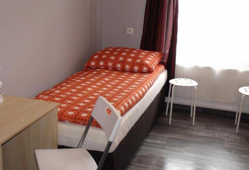 اتاق استاندارد چهار تخته, Hostel Kamienna Centrum