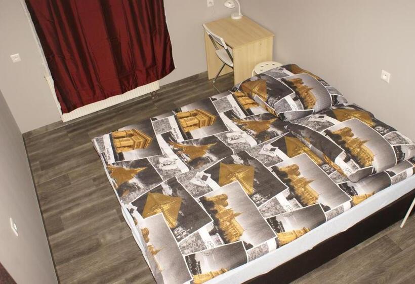 اتاق استاندارد با تخت بزرگ, Hostel Kamienna Centrum