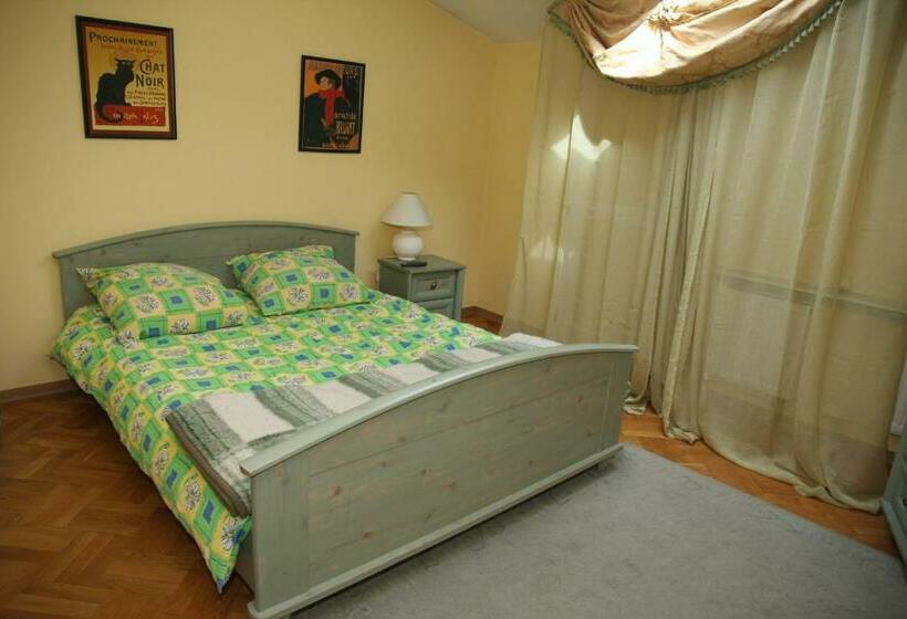 اتاق استاندارد, Hostel Va Bank