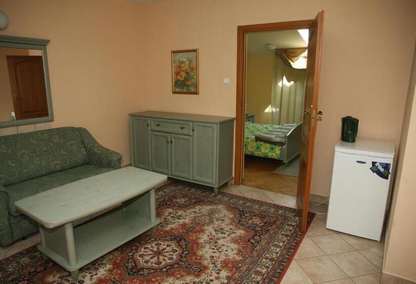 اتاق استاندارد, Hostel Va Bank