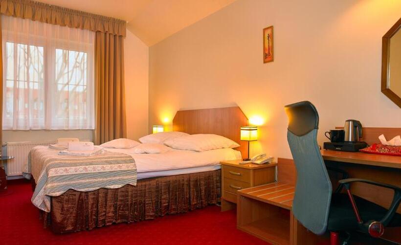 اتاق استاندارد, Aura   Hotel & Restaurant & Sauna