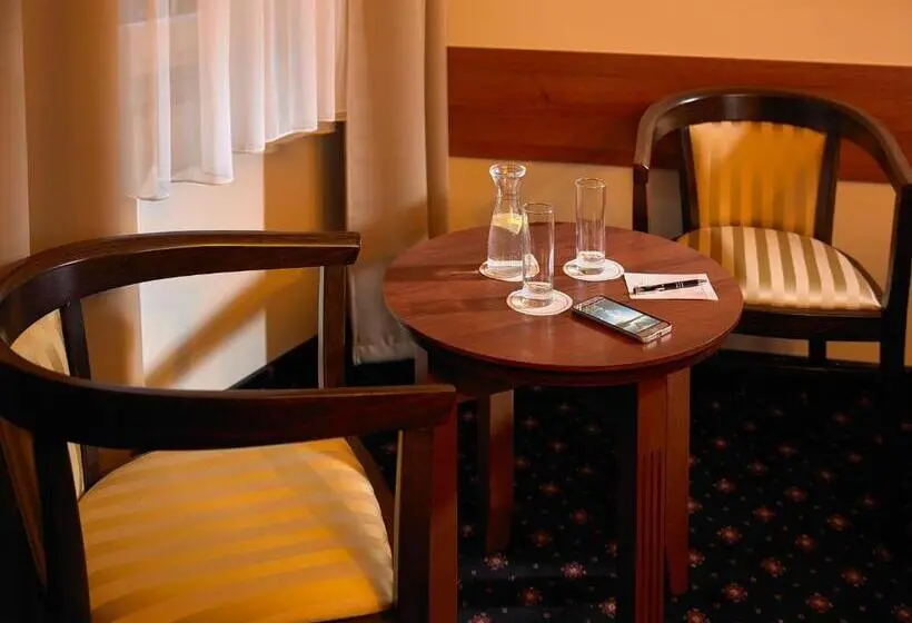 スーペリアシングルルーム, Aura   Hotel & Restaurant & Sauna