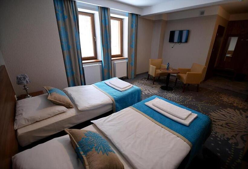 标准三人间, Europa Górnicza Strzecha