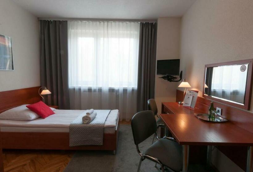 プレミアムシングルルーム, Komes